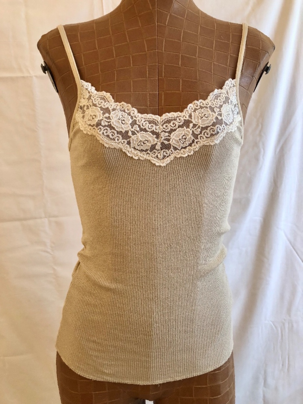 NWOT Michael Stars Lace Trim Camisole One Size